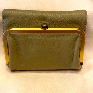 Hobo Robin Compact Wallet in Cactus